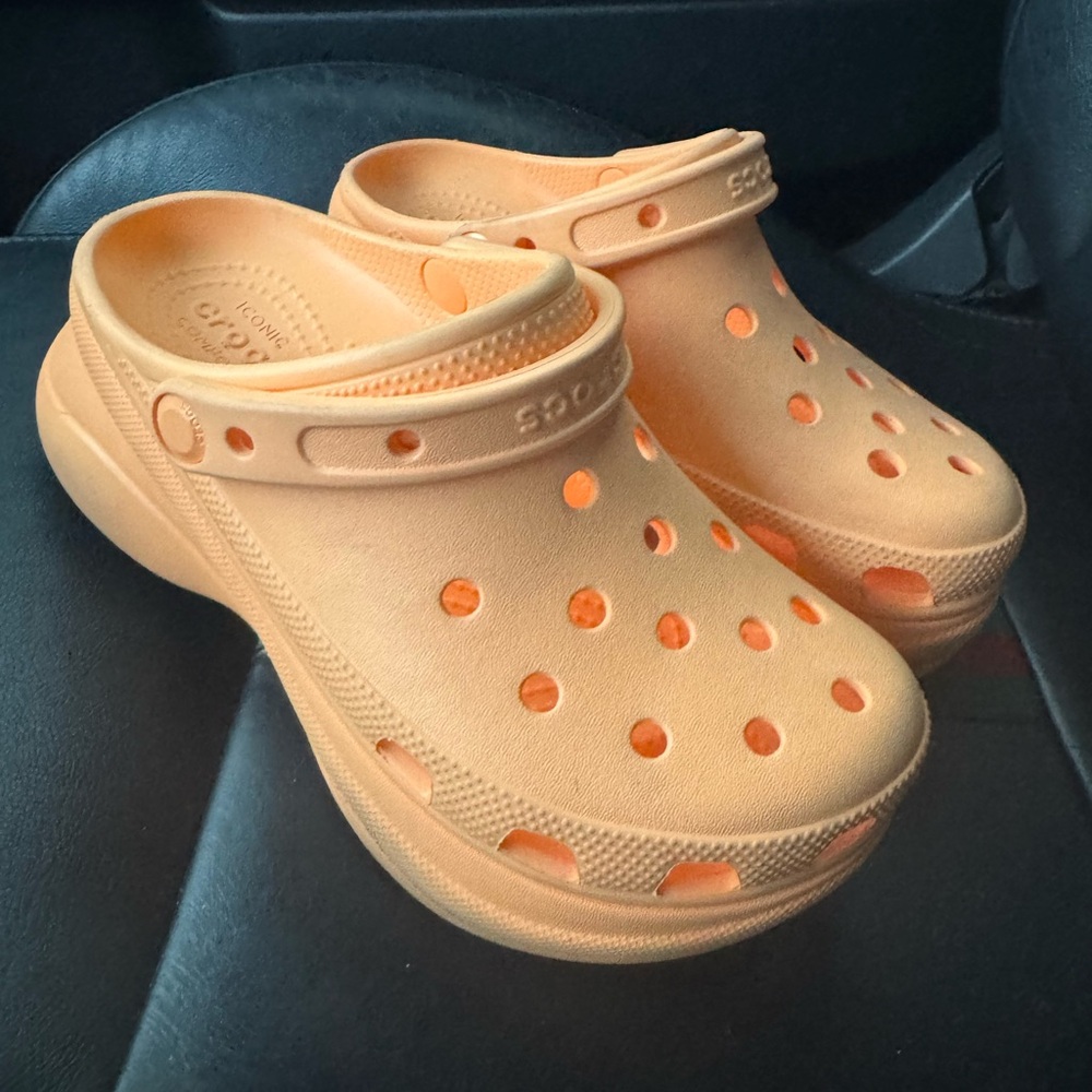 WOMENS CROCS PLATFORM